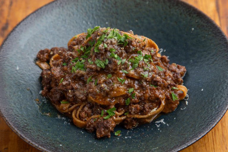 お肉たっぷりボロネーゼ　手打ちのタリアテッレ - Meat-packed Bolognese with handmade tagliatelle